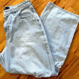 Hollister Jeans - Ultra High Rised Baggy